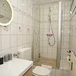 Ferienhus Baabe FeWo 02 Terrasse, gratis Nutzung vom AHOI Erlebnisbad und Sauna in Sellin Apartment *