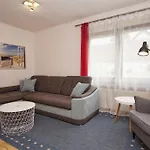Ferienhus Baabe FeWo 02 Terrasse, gratis Nutzung vom AHOI Erlebnisbad und Sauna in Sellin *