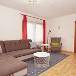 Ferienhus Baabe FeWo 02 Terrasse, gratis Nutzung vom AHOI Erlebnisbad und Sauna in Sellin Apartment *