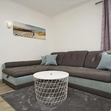 Ferienhus 02 Mit Gratis Nutzung Vom Ahoi Erlebnisbad Und Sauna In Sellin *