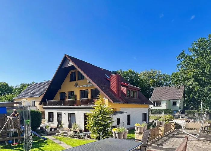 Ferienhus 02 Terrasse, Gratis Nutzung Vom Ahoi Erlebnisbad Und Sauna In Sellin Baabe